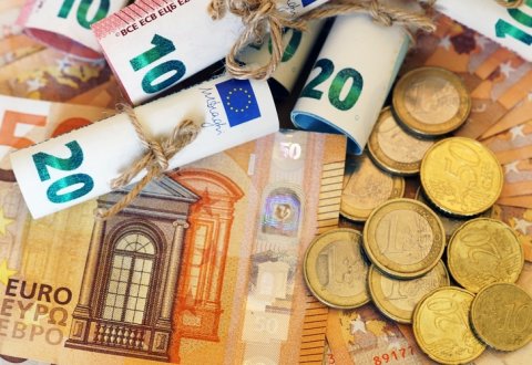 LEGGE DI BILANCIO 2023: NOVITÀ IN MATERIA DI UTILIZZO DEI CONTANTI LEGGE DI BILANCIO 2023: NOVITÀ IN MATERIA DI UTILIZZO DEI CONTANTI