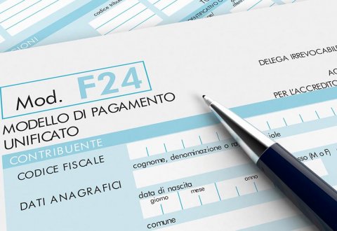 ENTRO FINE MESE BISOGNA PAGARE I 200 EURO PER LE VIOLAZIONI FORMALI ENTRO FINE MESE BISOGNA PAGARE I 200 EURO PER LE VIOLAZIONI FORMALI