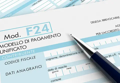 ENTRO FINE MESE BISOGNA PAGARE I 200 EURO PER LE VIOLAZIONI FORMALI